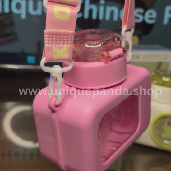   Camera Shaped Water Bottle 580ml with Bottle Strap - Perfect for School, Photography Lovers, Teen Girls, Kids, Birthday Gifts & Unique Gifting